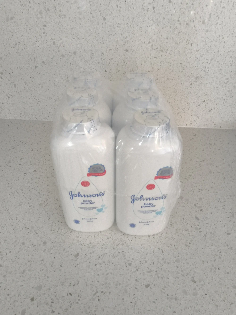 Johnson's Baby Powder, Original Talc Gentle Care in White - Pack of 6